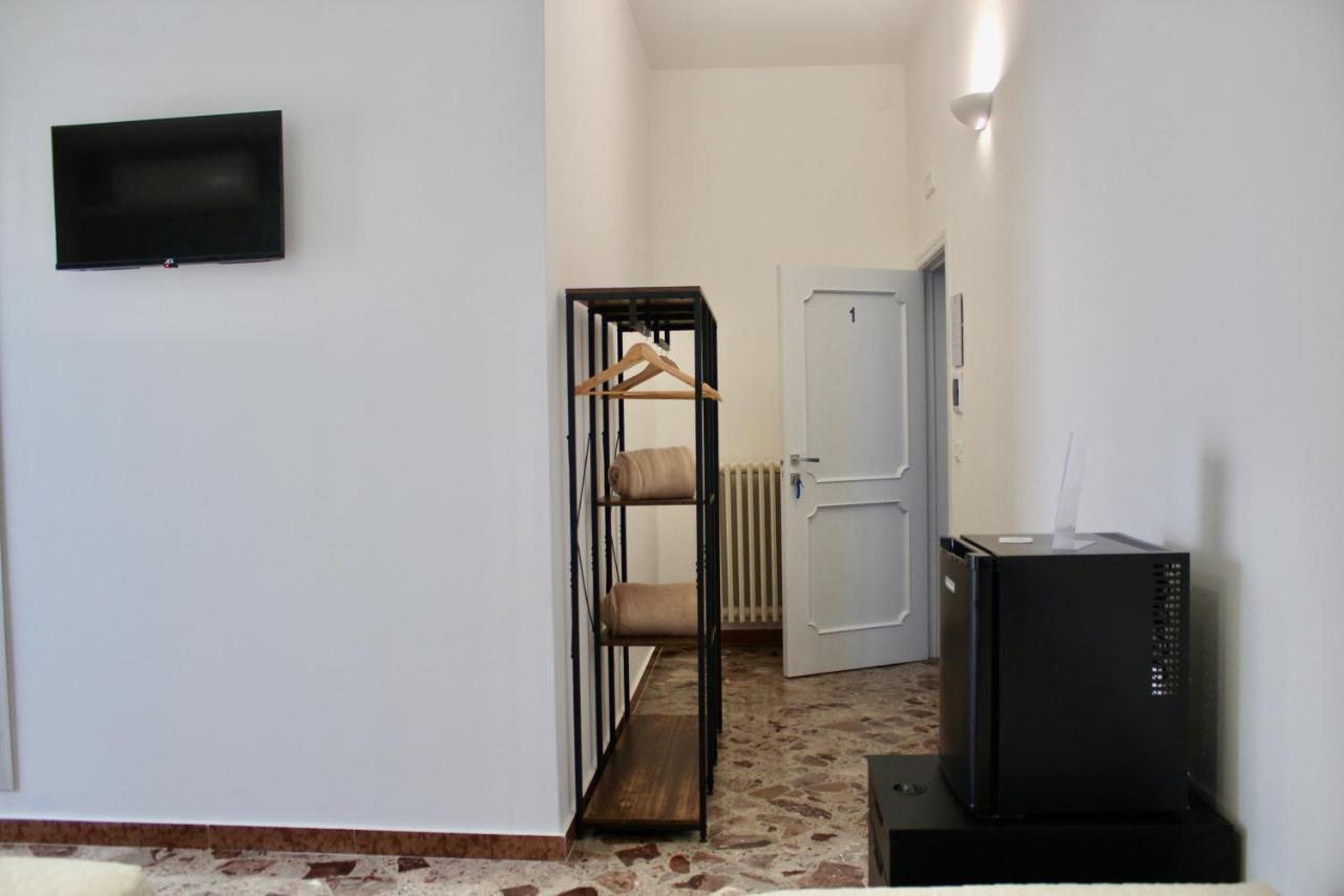 B&B Degli Angeli Lecce Bagian luar foto