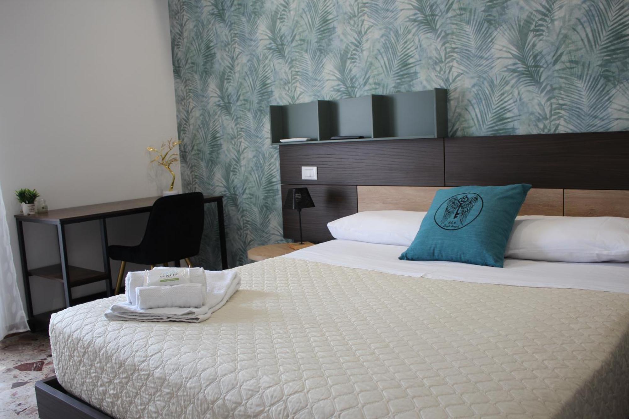 B&B Degli Angeli Lecce Bagian luar foto